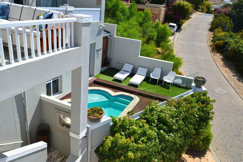 4 Bedroom Property for Sale in Simons Kloof Western Cape